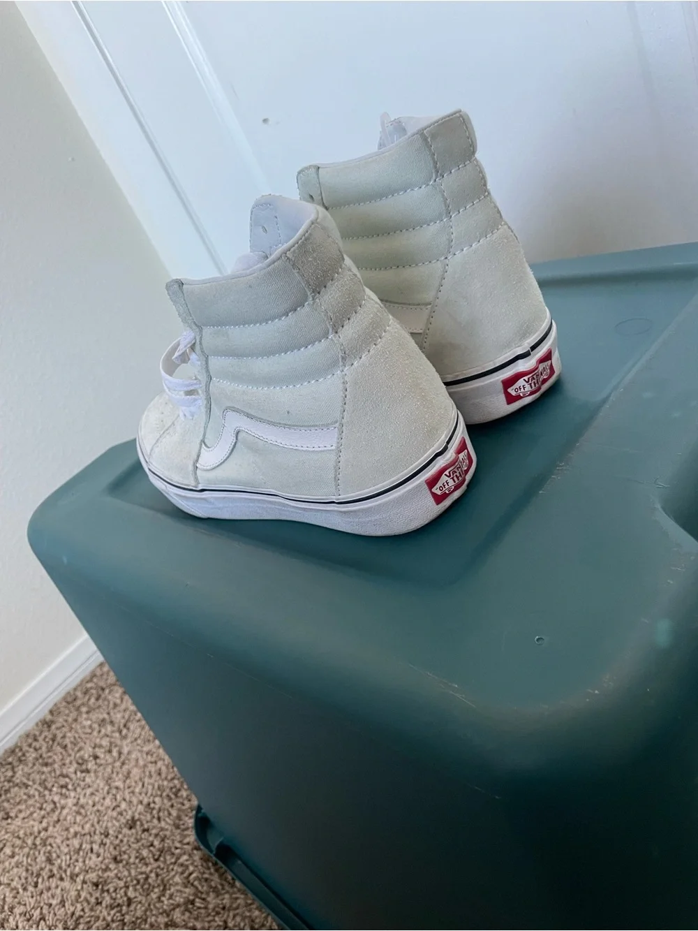 Vans High Top Sneakers in Light Gray and White